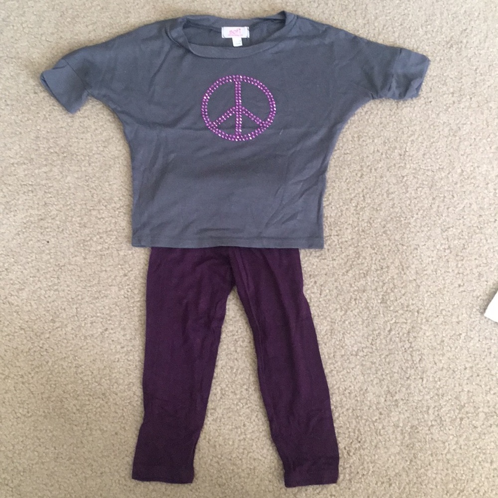 Sofi outfit size 12-18m